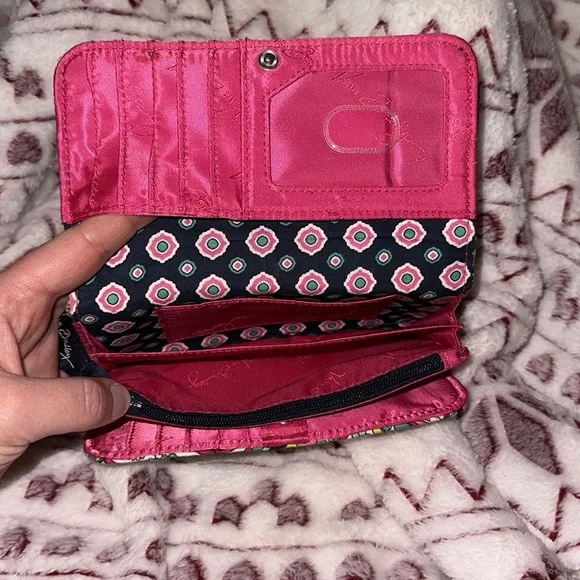 Vera Bradley wallet - Picture 7 of 8